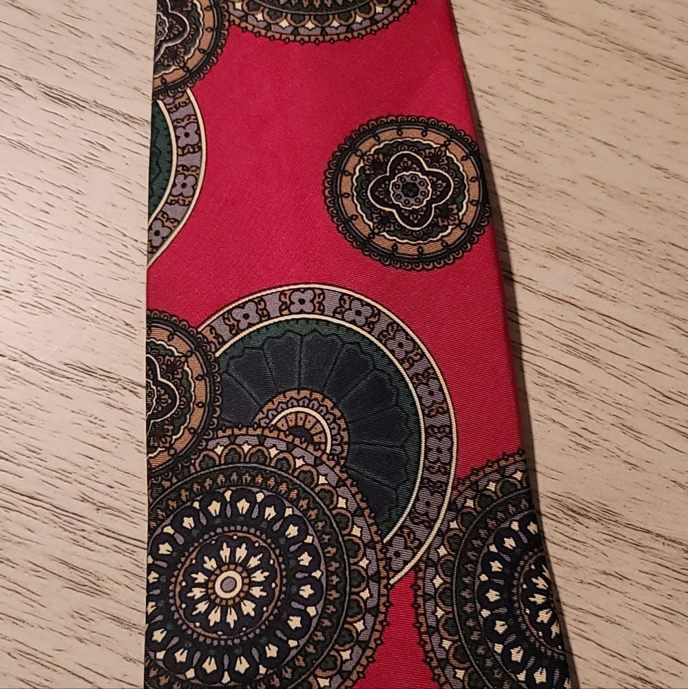 Robert Talbott Silk Tie 🌟Dont forget to bundle another Tie🌟